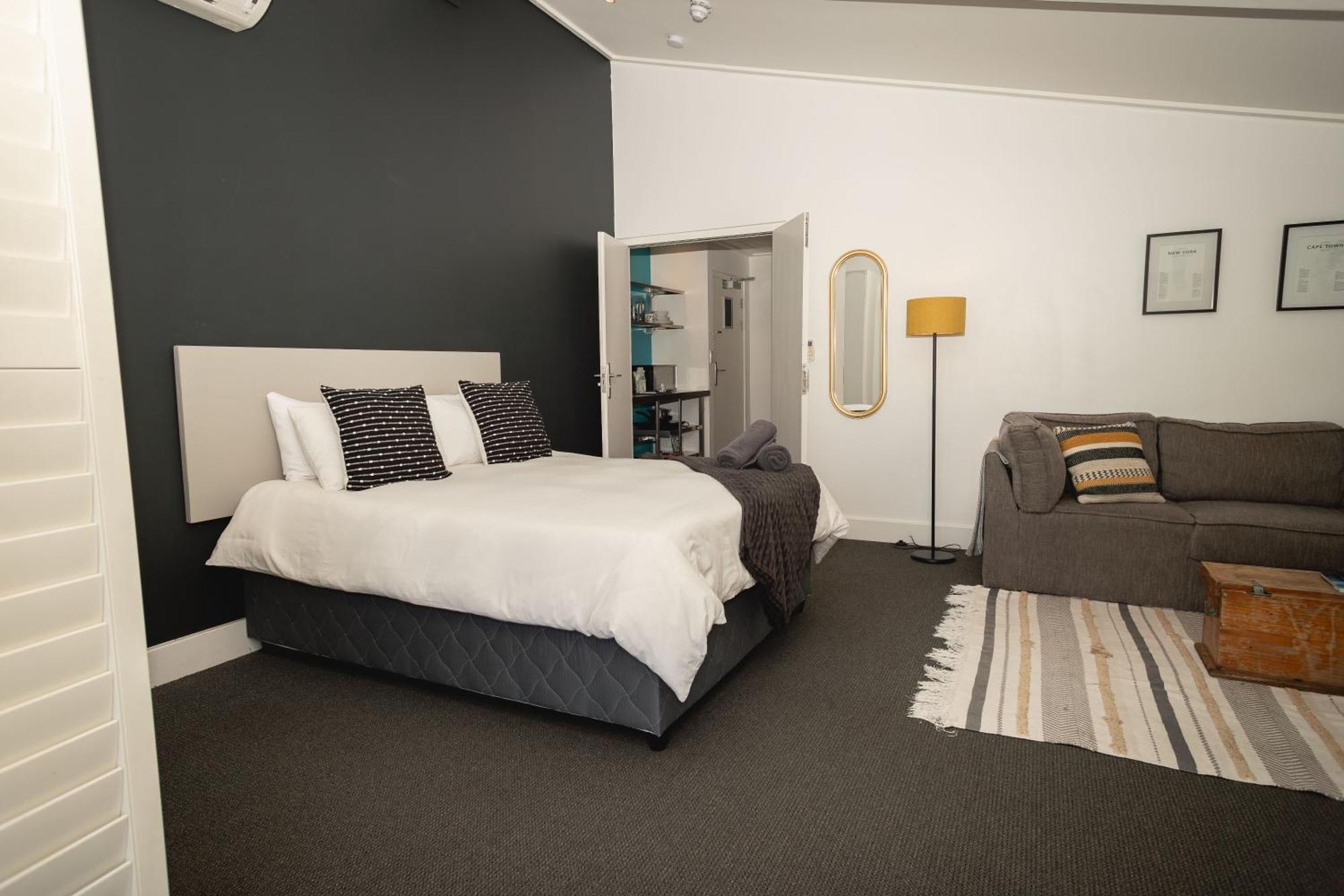 Central Mountain View Apartment, Hermanus Waterfront Εξωτερικό φωτογραφία