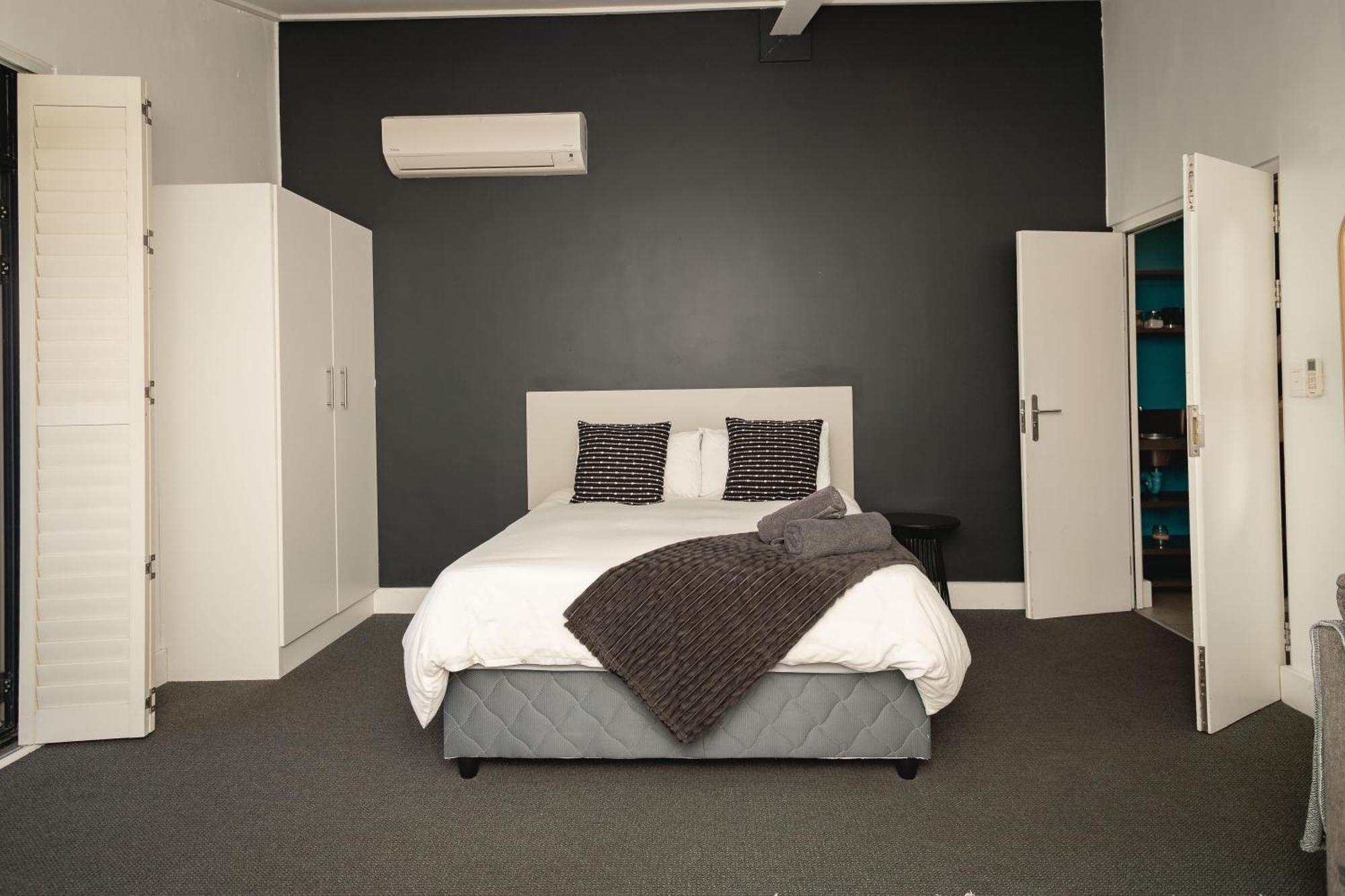 Central Mountain View Apartment, Hermanus Waterfront Εξωτερικό φωτογραφία